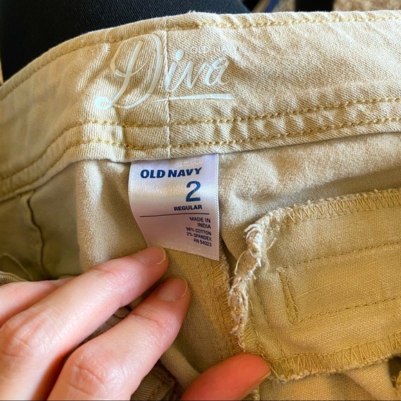 *Old Navy size 2 khaki pants - Picture 5 of 5